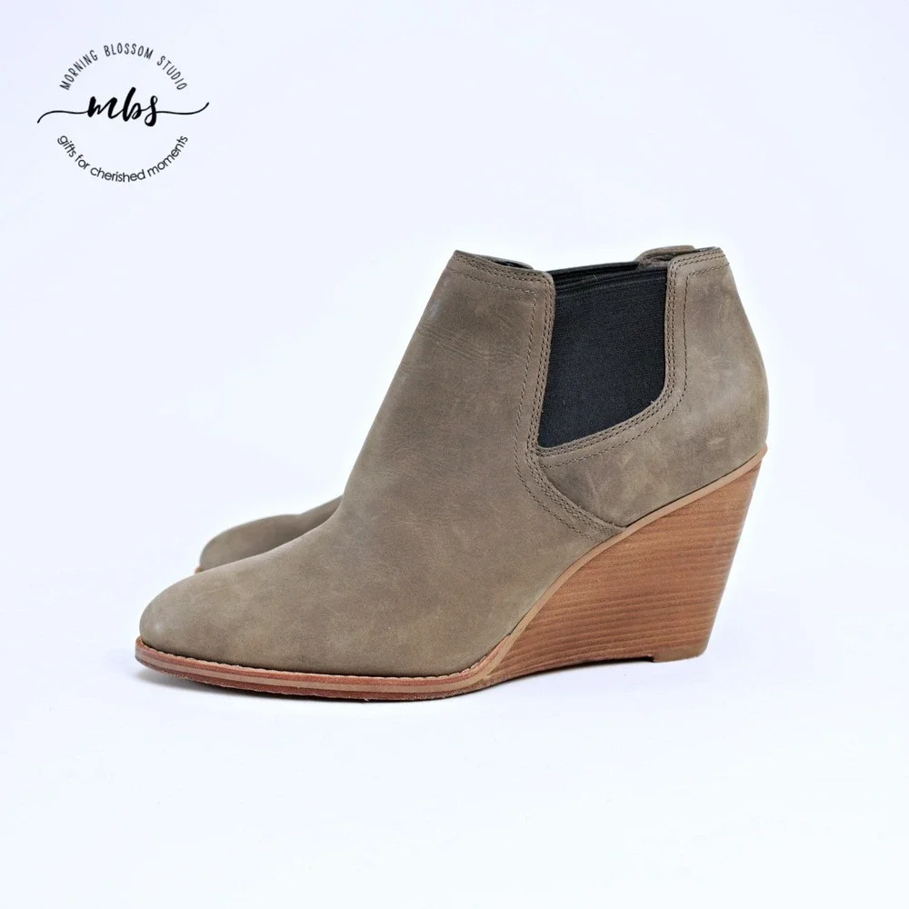 Cole Haan Balthasar Leather Stacked Wedge Booties Gray Tan‎ Women 10